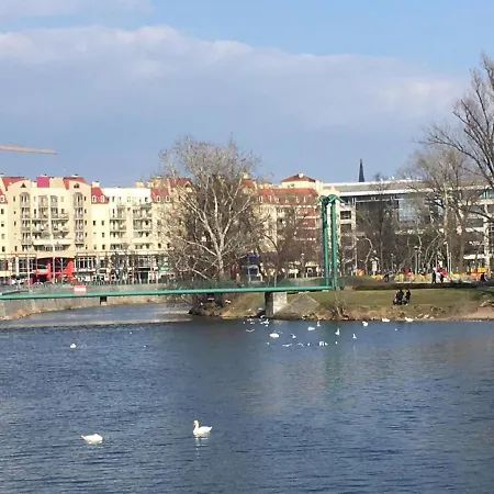 Cozy By The Odra River アパート *